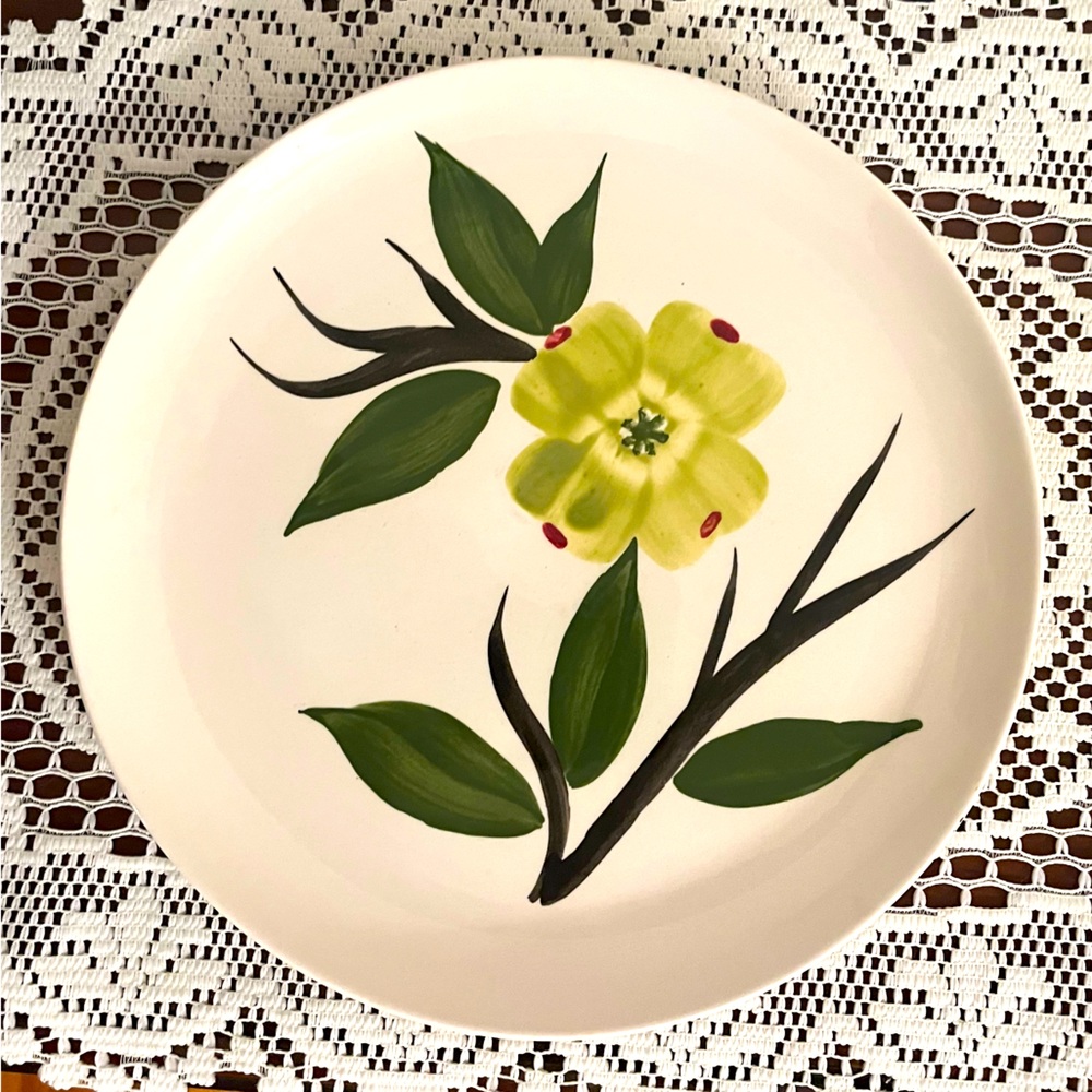 Vintage Joni Dixie Dogwood 9 1/2" Plate